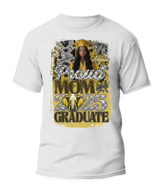 🔥Custom Class Of 2025 Graduation Proud Mom, Dad, Sister, Brother, etc. T-Shirt🔥